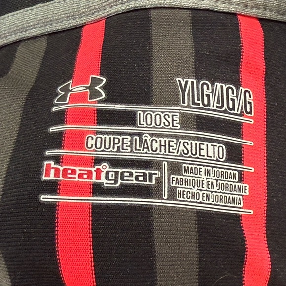 Under Armour Black and Red HeatGear Shirt - Picture 2 of 7